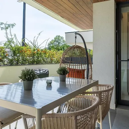 Apartment Puzi Place Promenade